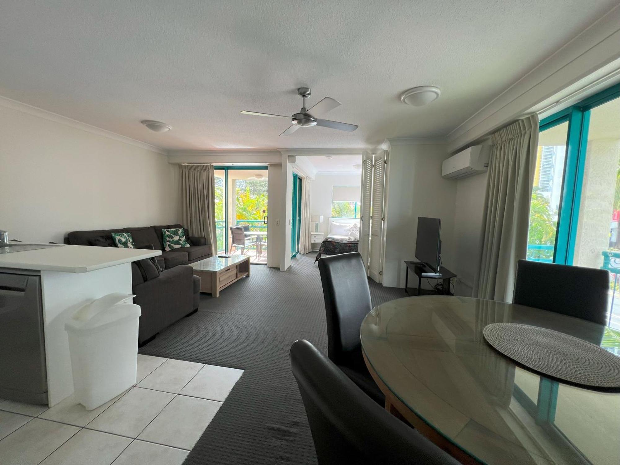 Cha Private Apts Aruba Beach โกลด์โคสต์ ภายนอก รูปภาพ